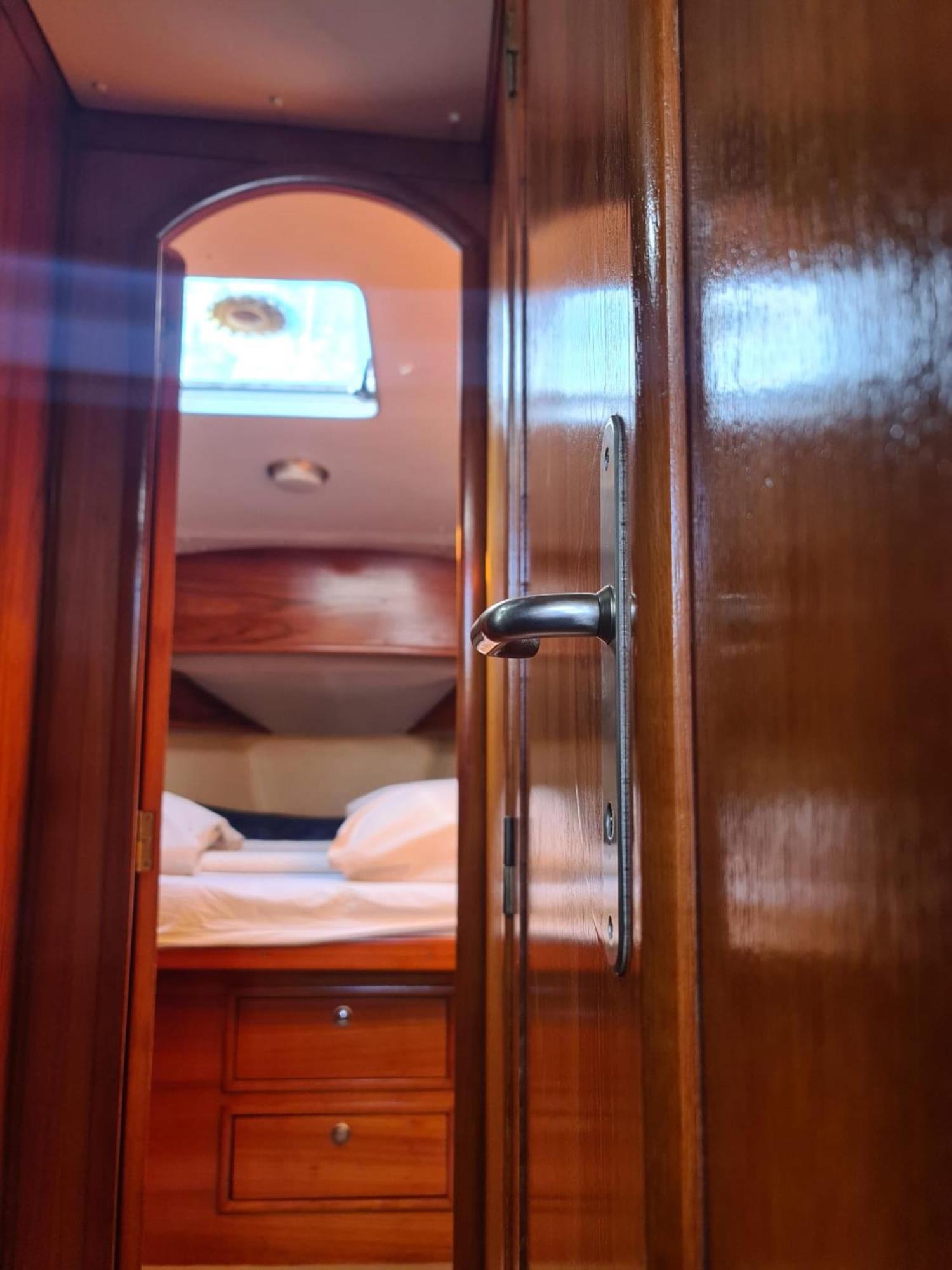Coriandre 2 - Dormir Sur Un Grand Voilier 9 Personnes By Nuits Au Port ラ・ロシェル エクステリア 写真